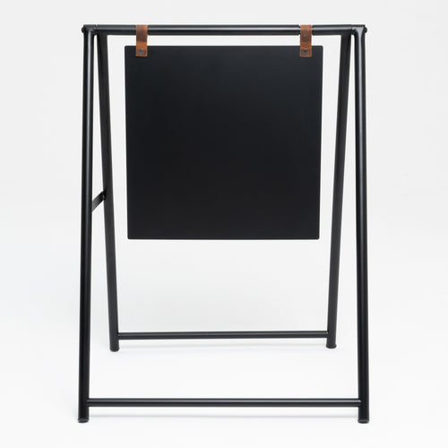 Zwart metalen stoepbord A-frame, 64 × 90 cm – vooraanzicht